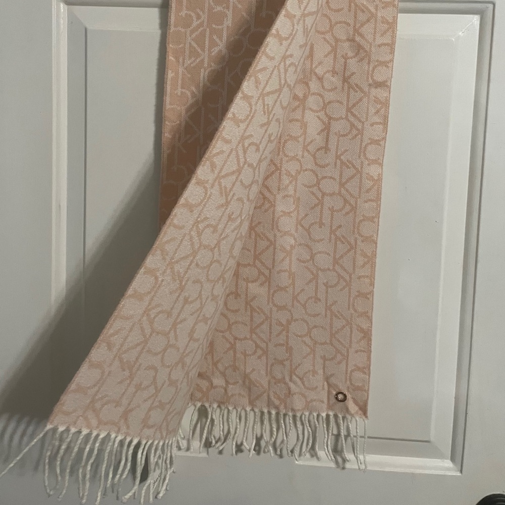 Calvin Klein Women’s Reversible CK Logo Wrap Scarf